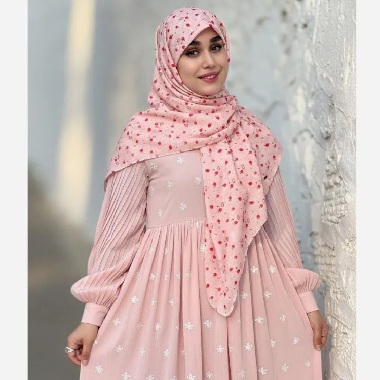 روسری نخی کاستوم طرح روژین قواره 110