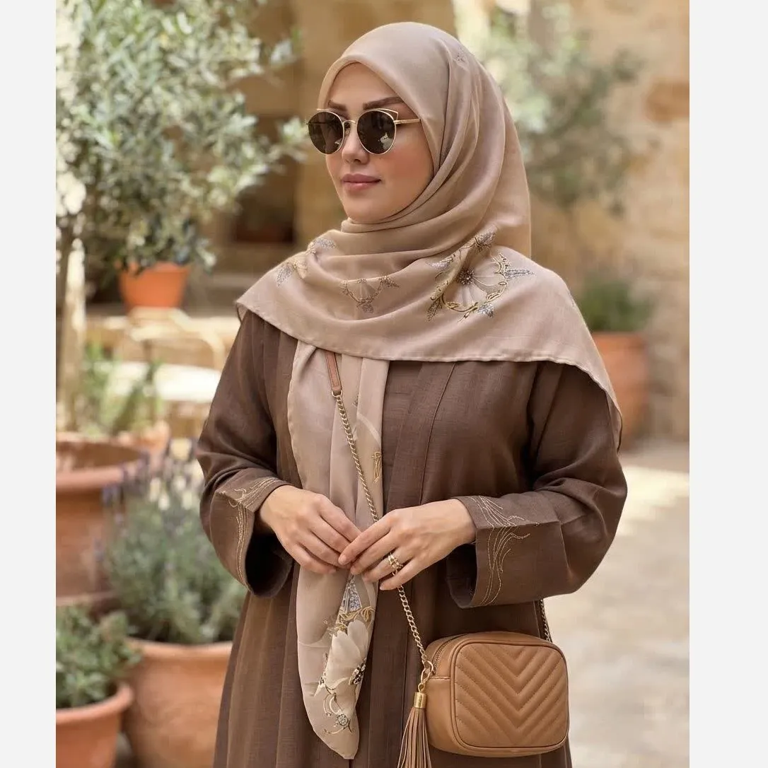 روسری مجلسی نخ کاستوم قواره 140 طرح نبات